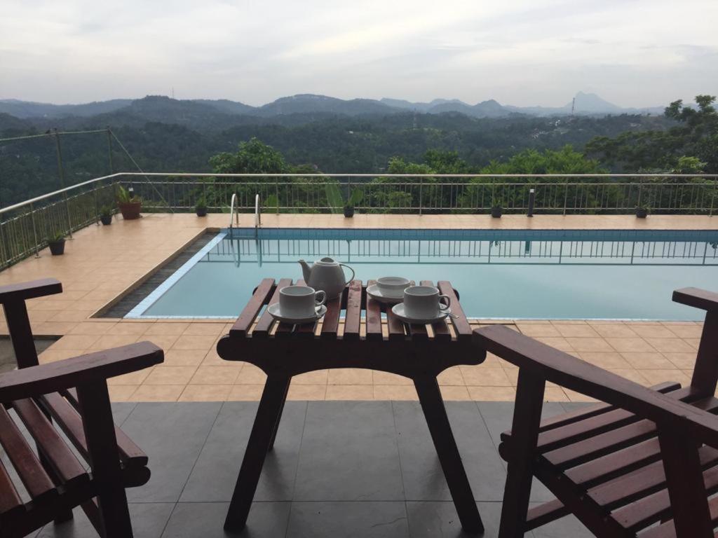 Lotus Villa Kandy Peradeniya Exterior foto